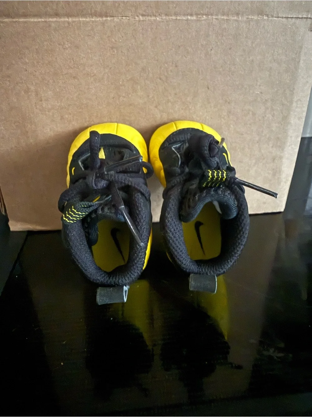 Infant Nike shoes size 1c